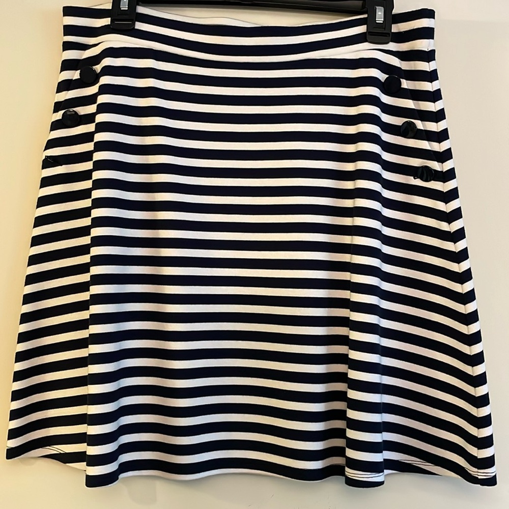 3 for $25! LOFT Navy Blue and White Striped Women's Skirt, size medium Tall